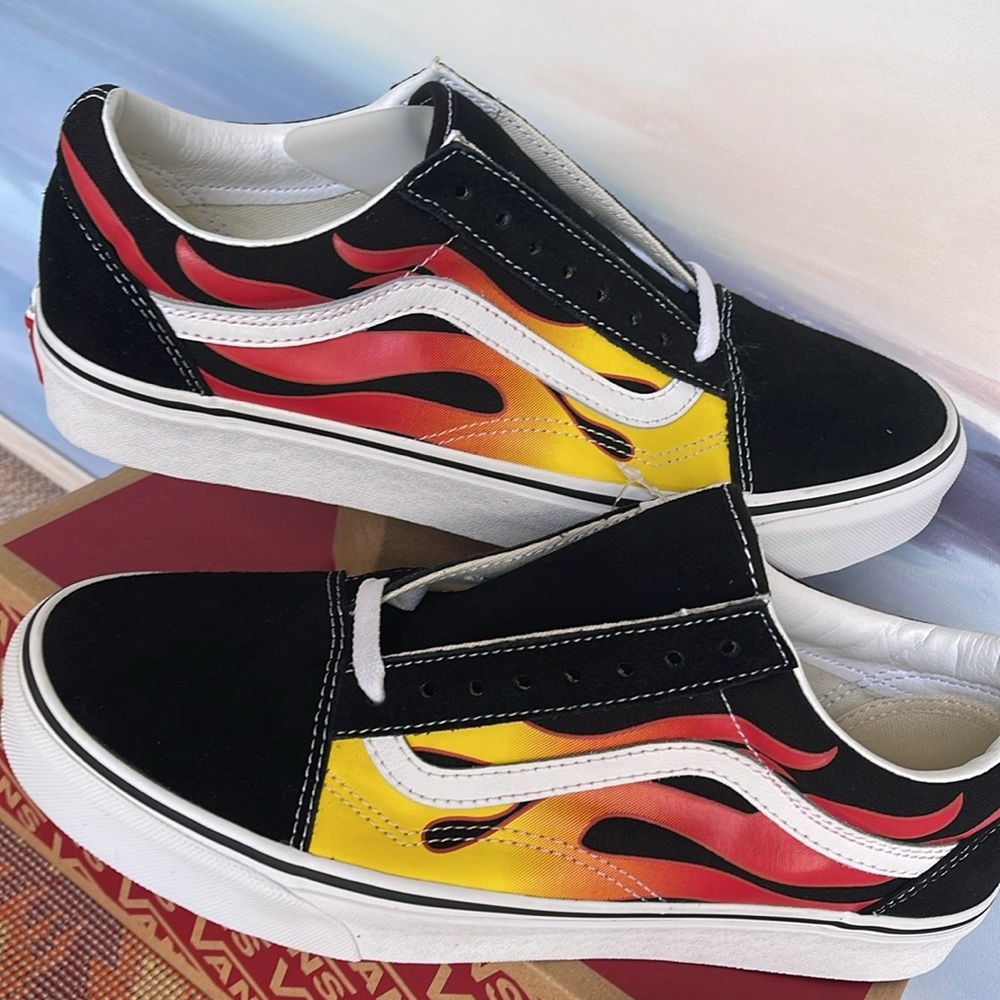 Vans Men’s Old Skool
(Flame) Black/Black/True White 
VN0A38G1PHN Sneakers - Picture 11 of 16